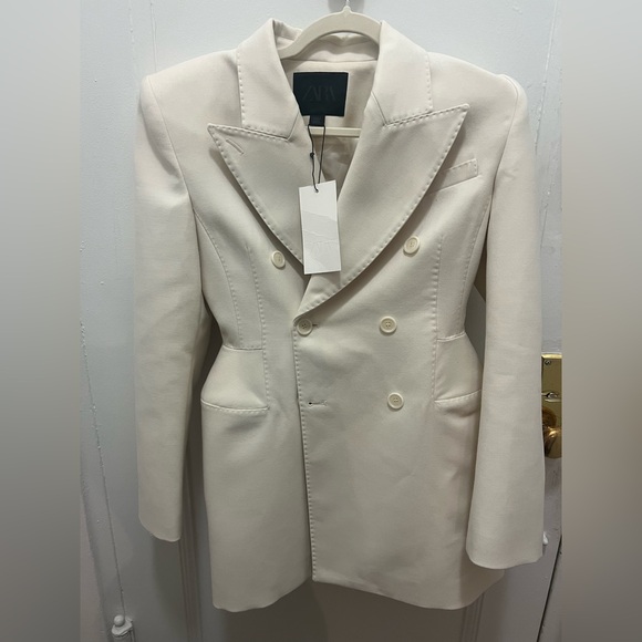 Elegant Cream Double-Breasted Women's Blazer - Zara - Picture 6 of 9